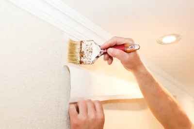 Pose de papier peint à la Roche-Rigault — revêtements muraux et toiles de verre
